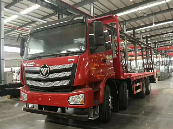 【國(guó)五】歐曼前四后八挖機(jī)平板車(chē)