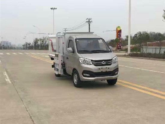 長(zhǎng)安型掛桶自裝卸式垃圾車(chē)