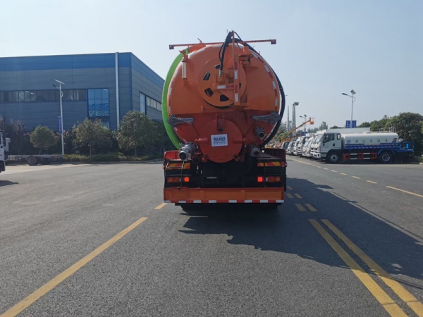 陜汽34方清洗吸污車(chē)